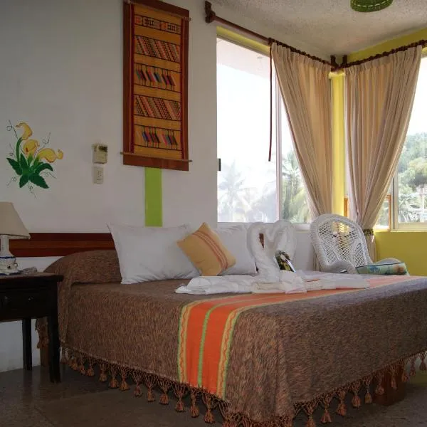 Hotel La Cabaña, hotel in Puerto Ángel