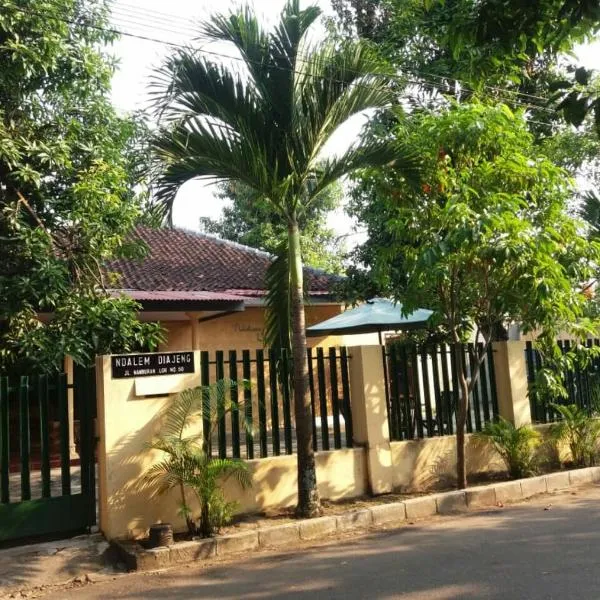 Ndalem Diajeng, hotel v destinaci Yogyakarta