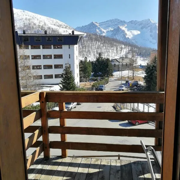 New Condominio Royal, hotel in Sestriere