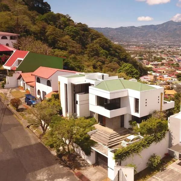 Casa Marlui-San José, hotel en Curridabat