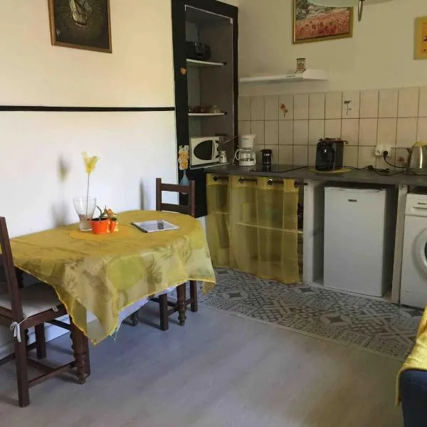 Au bonheur de LILI – hotel w mieście Fontaine-de-Vaucluse