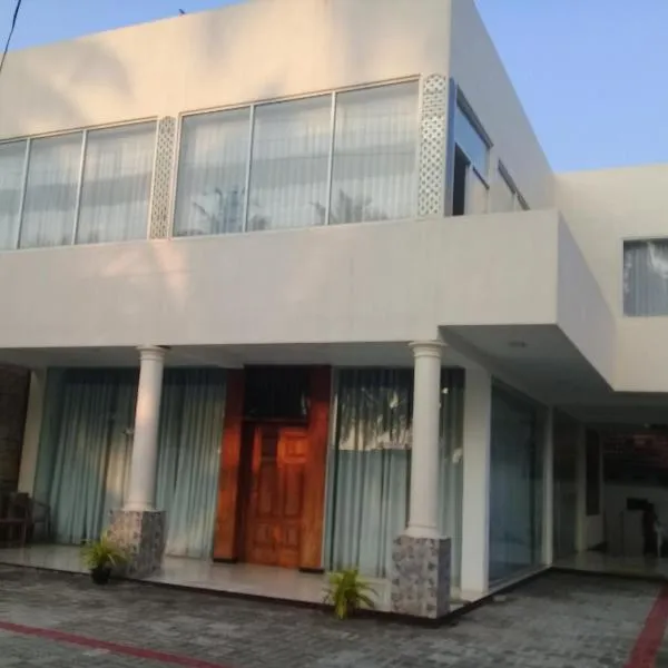 VILLA ARIANNA, hotel v destinaci Wattala