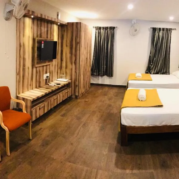 Sharada Residency, hotell i Somvārpet