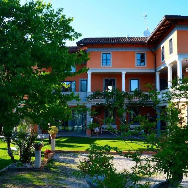 Le Rondini, hotel v destinaci Grions del Torre