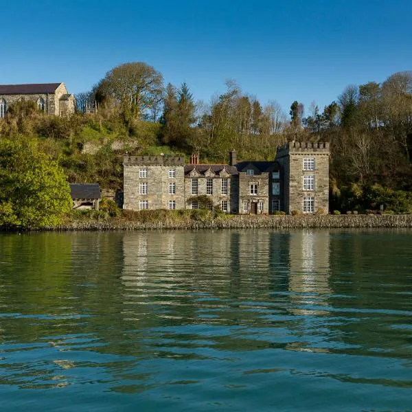 The Castle, hotel in Ballyoughiera