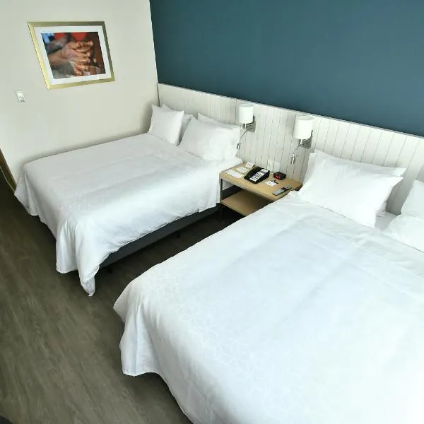 Holiday Inn Express Asuncion Aviadores by IHG, hotel v destinaci Asunción