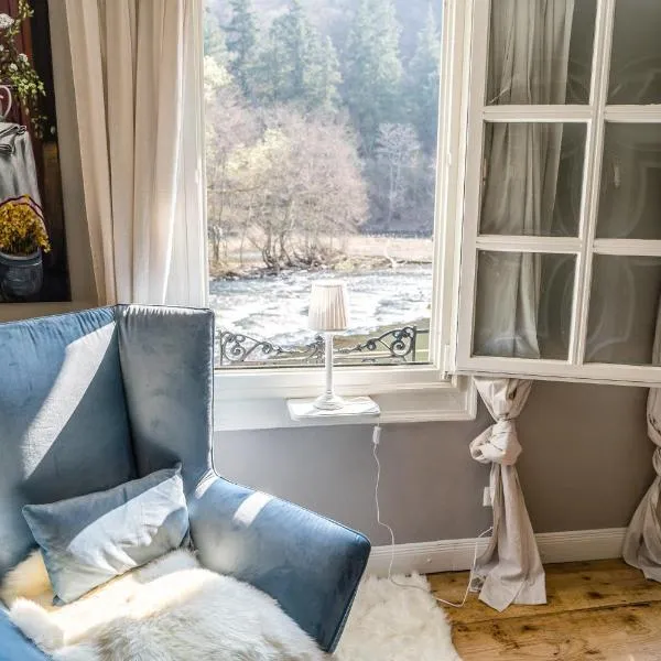 Ferienhaus am Fluss. Baubiologisch renoviert., ξενοδοχείο σε Bad Kreuznach