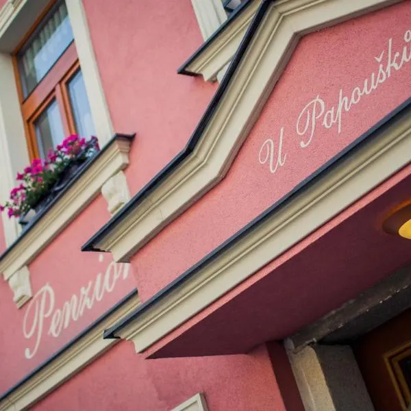 Penzion U Papoušků, hotel en Jindřichův Hradec