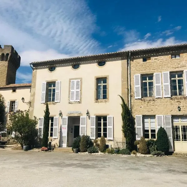 Château de La Pomarède, hotel in Peyrefitte-sur-lʼHers