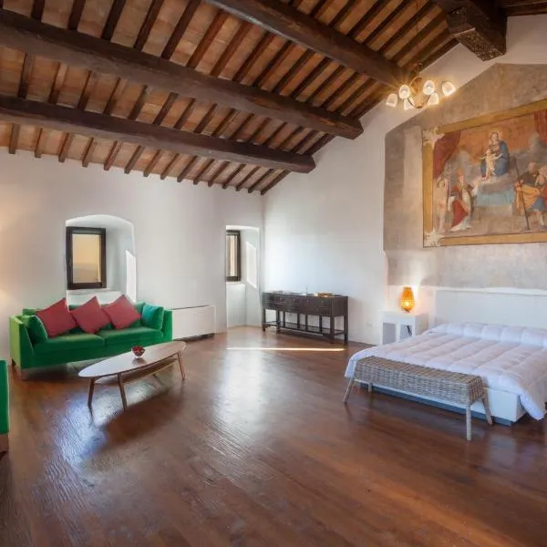 Il Castello di Campello, hotel v destinácii Campello sul Clitunno