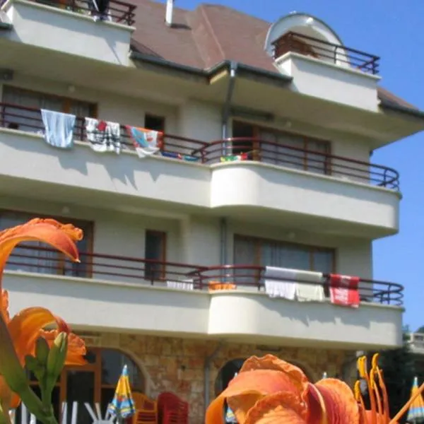 Victoria Sinemorets Guest House, hotel u gradu 'Rezovo'