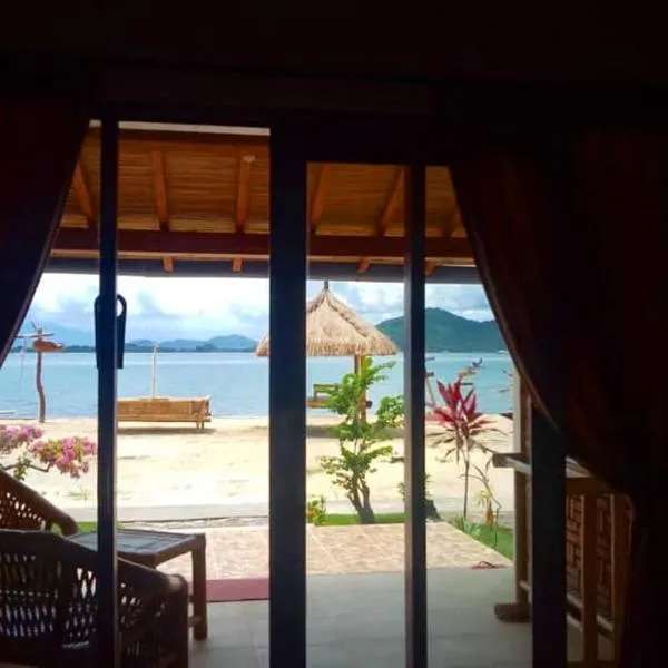Alden Beach House, hotel di Sekotong