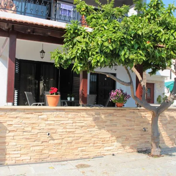 Salt Lake Town House, hotel a Làrnaca