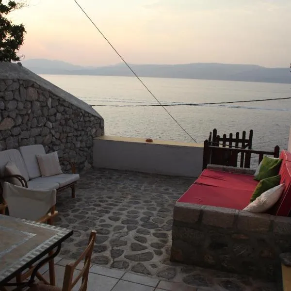 Alkioni stone house, hotel in Hydra