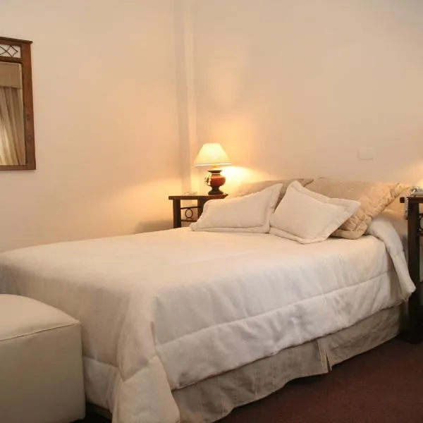 Hotel Ariosto, hotell i Mendoza