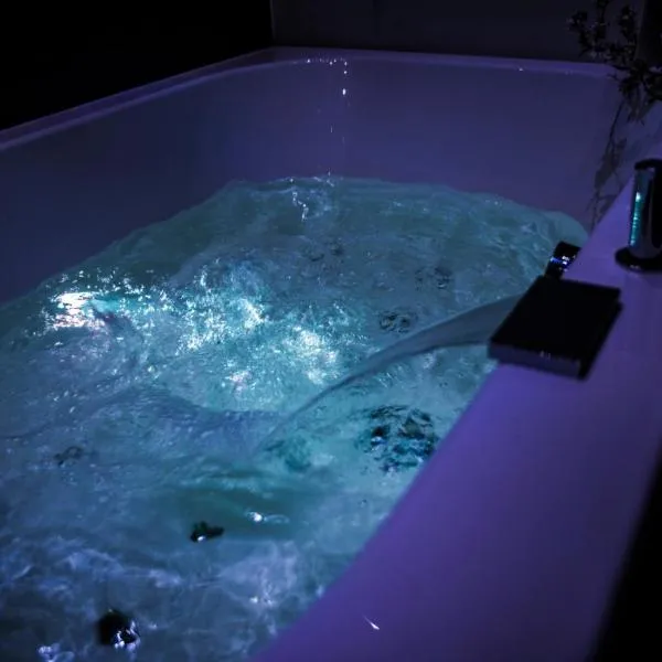 Royal Suite, hotel in Tissi