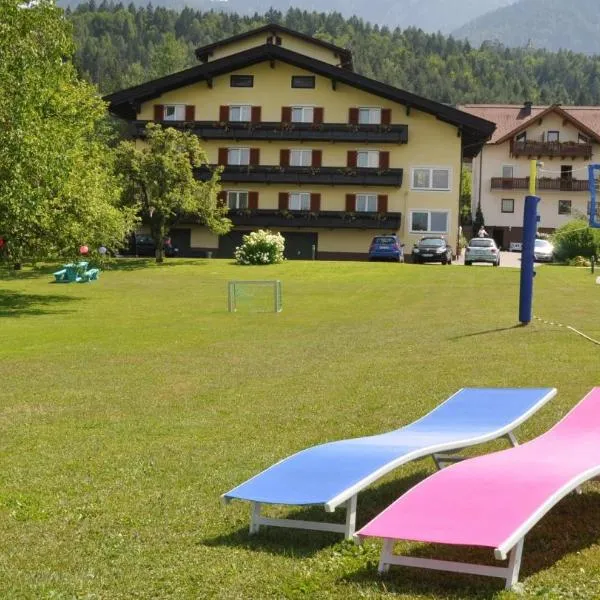 Pension Piovesan, hotel in Faak am See