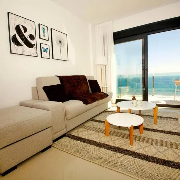 Sea Coast Apartment، فندق في آريناليس ديل سول