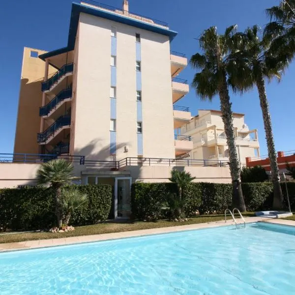 Apartamento con piscina y vistas al mar Aguamarina 36, Hotel in Oliva