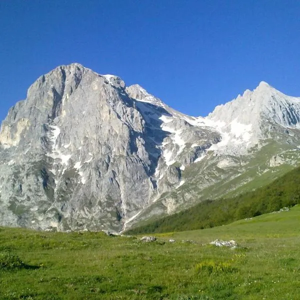 A due passi dal Gran Sasso, hotel en Pietracamela