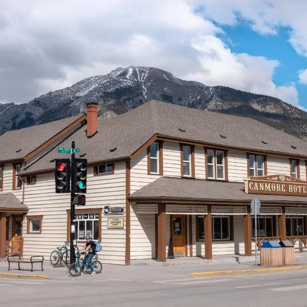 PARTY HOSTEL - The Canmore Hotel Hostel, hotell sihtkohas Canmore