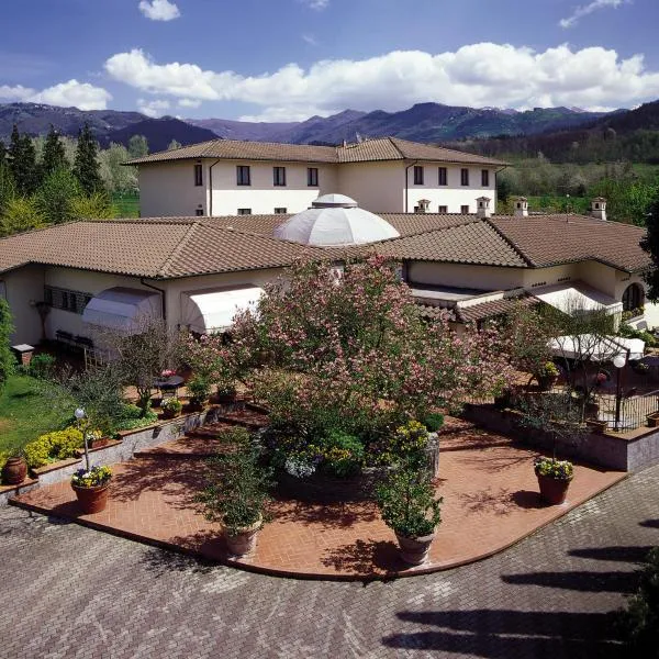 Hotel Ristorante La Lanterna, hotel in Castelnuovo di Garfagnana