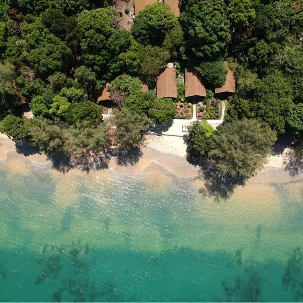 Heaven Beach Resort & Art, hotel in Ko Phayam