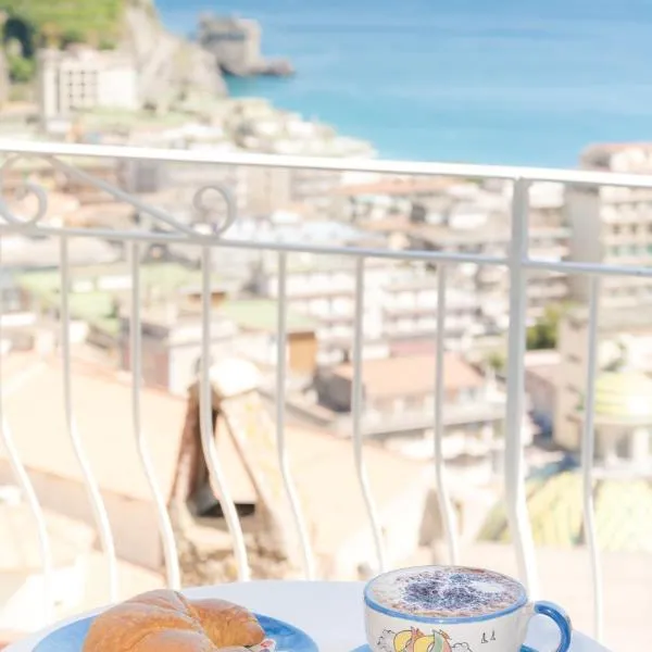 Palazzo Cocò Sentiero dei Limoni, hotel v destinaci Maiori