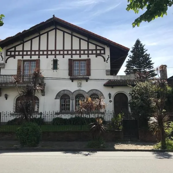 Villa Black Bnb, hotel v destinaci Mar del Plata