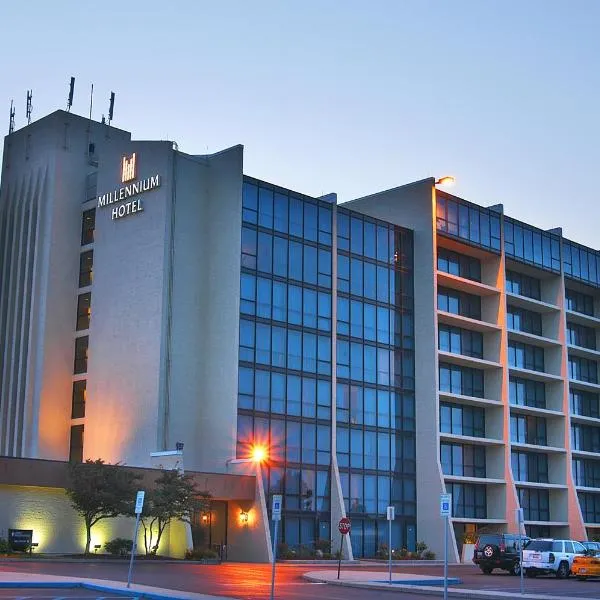 M Hotel Buffalo: West Seneca şehrinde bir otel