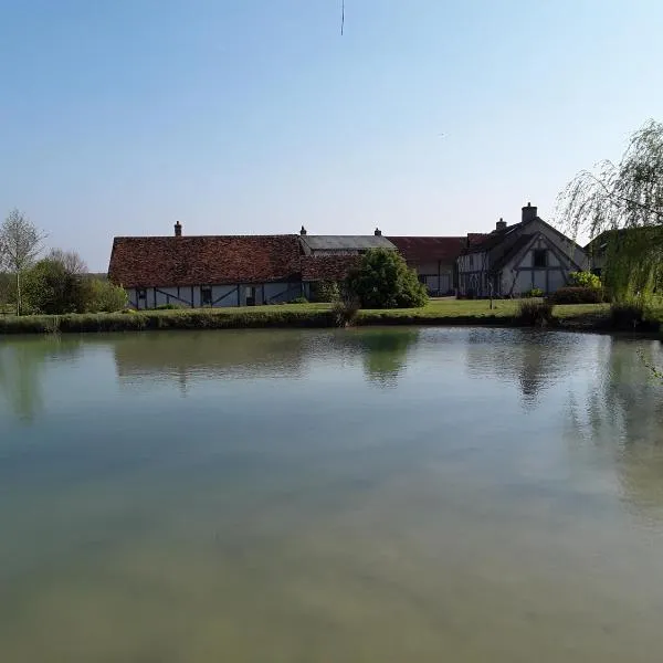 Viesnīca La Belvinière Chambres et table d'hôtes pilsētā Tour-en-Sologne