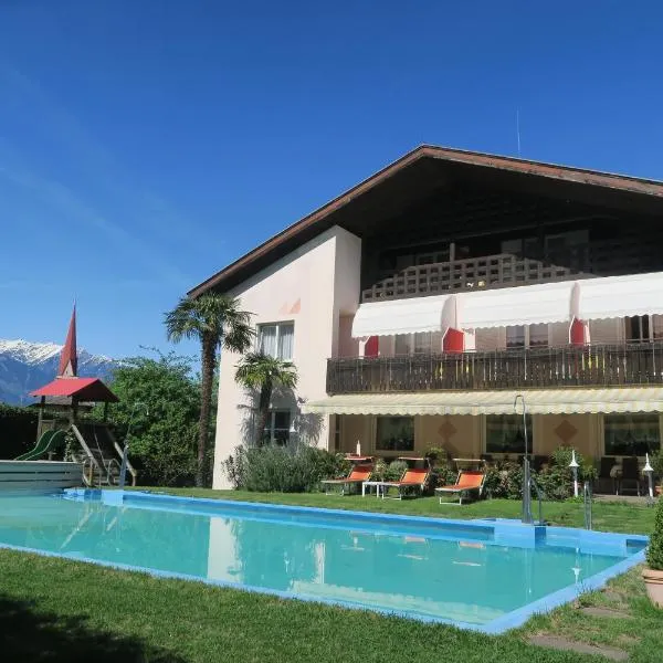 Garni Hotel Burgleitenhof, Hotel in Lana