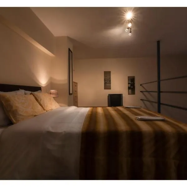 Sealoft, hotel in Patra