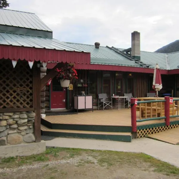 Summit River Lodge & Campsites, hotel v destinaci Valemount