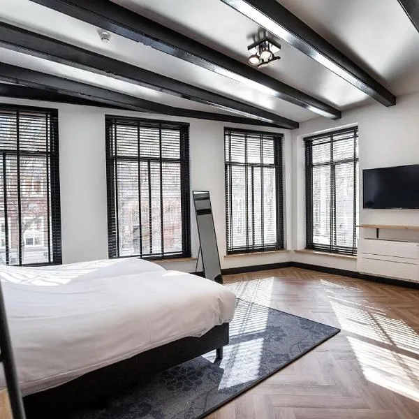 Boutique hotel WKNDS، فندق في Mantgum