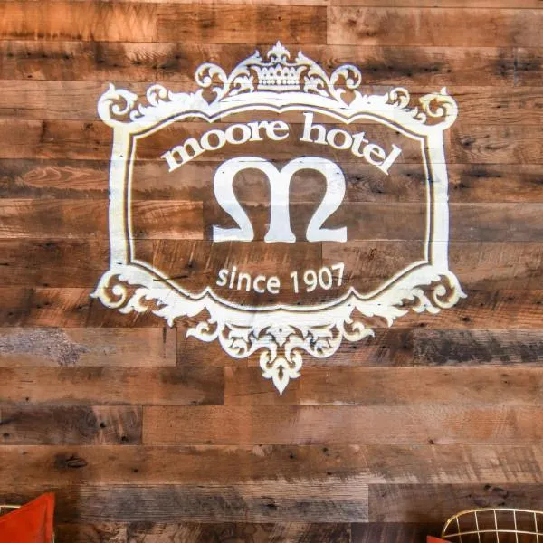 Moore Hotel, khách sạn ở Seattle