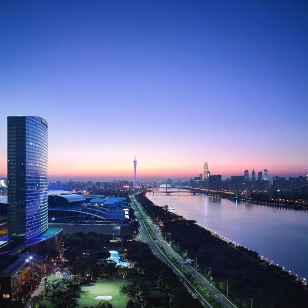 Shangri-la Guangzhou -Traffic free, 3 minutes walk to Canton Fair & Overseas Buyers Registration Service, מלון בגואנגג'ואו