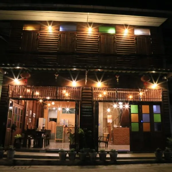 BanSoi 1 & Alley One Cafe, hotel in Trang