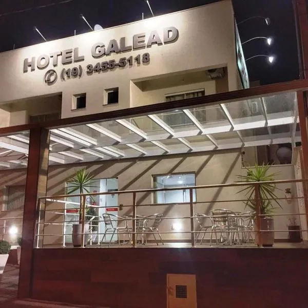 Hotel Galead, hotelli kohteessa Santa Bárbara dʼOeste