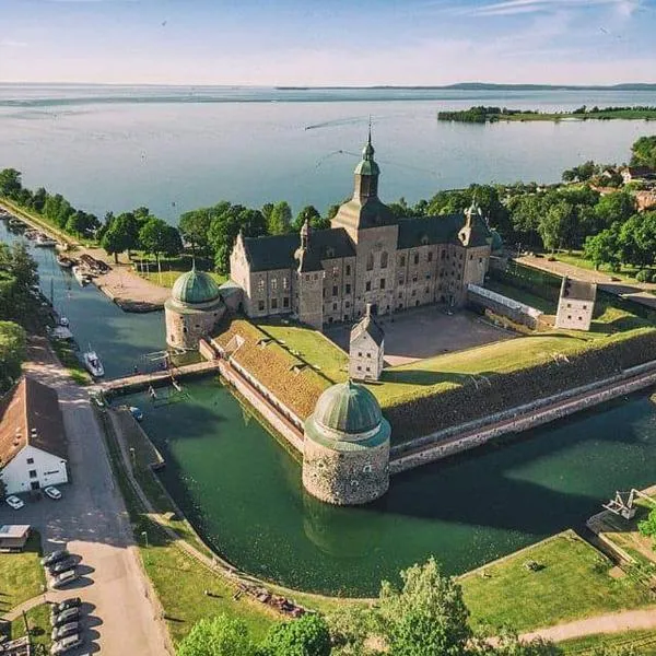 Semesterlägenhet, khách sạn ở Vadstena