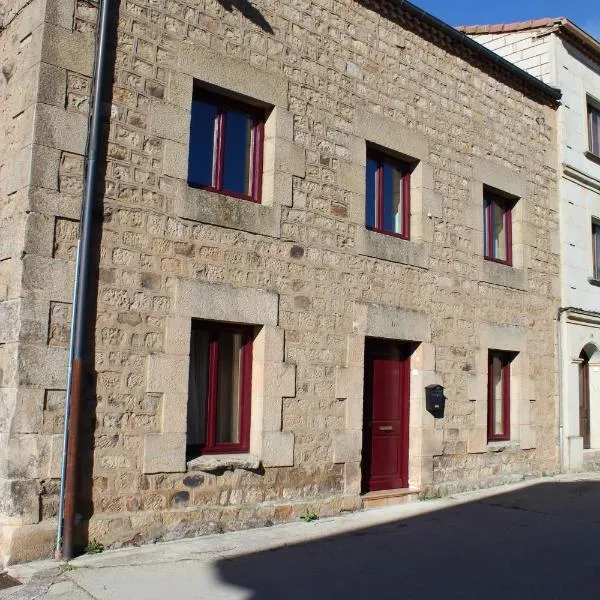 La casa de la Petra, hotel en Quintanar de la Sierra