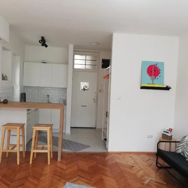 Sunny & Quiet Studio - Central Location, hotel in Sarajevo