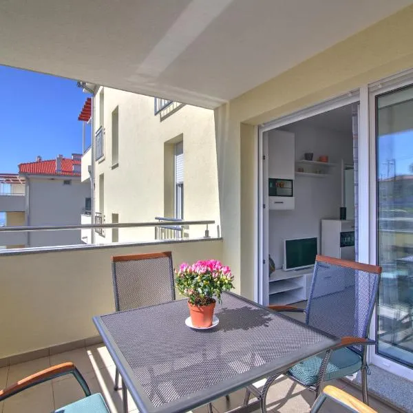 Apartment Waves-Villa Sunce, hotel v destinácii Senj