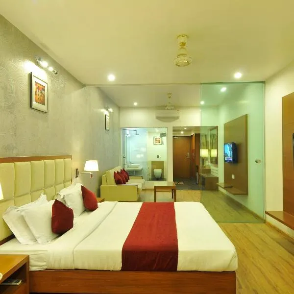 Hotel Aditya, hotel in Māndhar