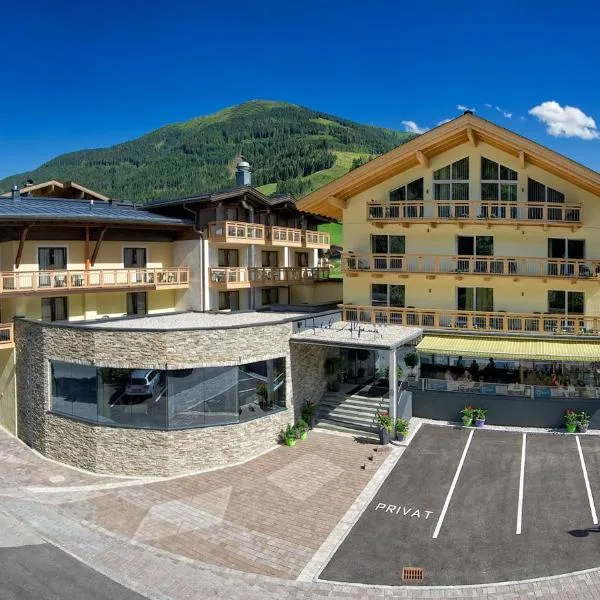 Hotel ALPINA, hotel in Saalbach Hinterglemm