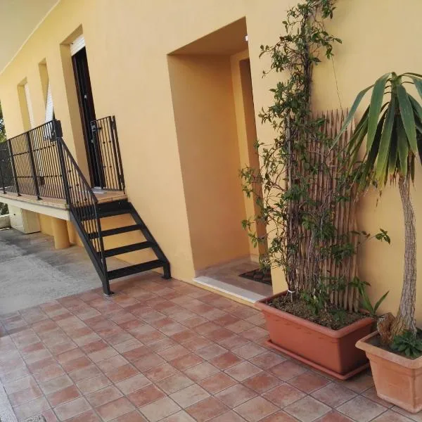 Montegranaro में, होटल B&B ROSSELLA