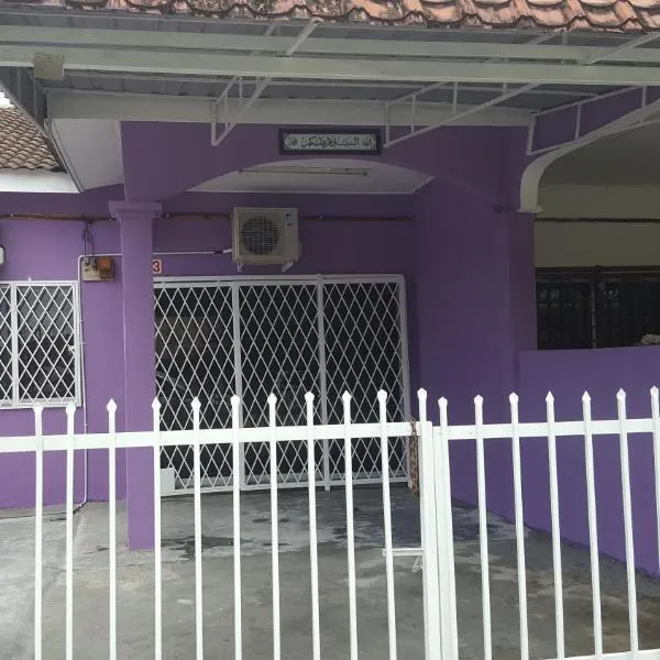 Cottage Muslim Homestay ByWawaSha, hotel v destinaci Tanjung Malim