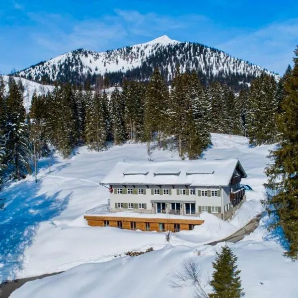 Spitzing Lodge Ferienwohnungen - Wanderparadies in den Bergen, khách sạn ở Spitzingsee