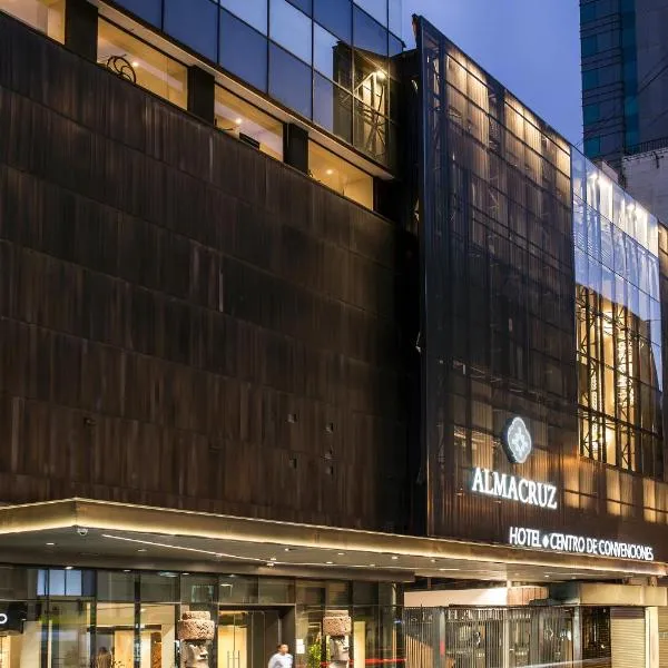 Almacruz Hotel y Centro de Convenciones (Ex Galerías), khách sạn ở Santiago