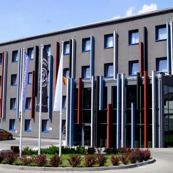 Hotel Malinowski Business, hotel en Sierakowice